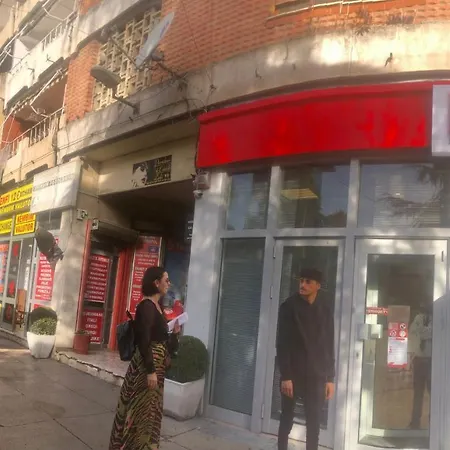 아파트 In Skanderbeg Square - Center 1