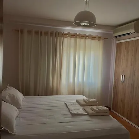 In Skanderbeg Square - Center 1 Apartamento Tirana