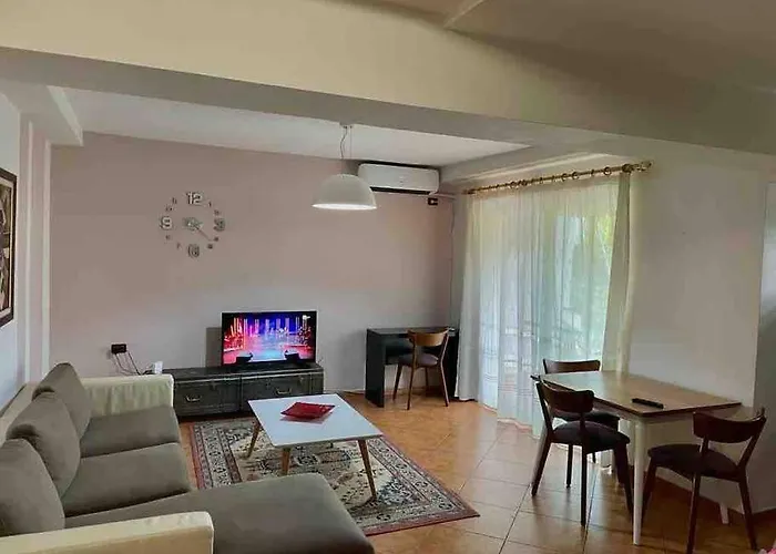Apartamento In Skanderbeg Square - Center 1 *